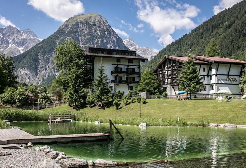 Sporthotel By Alpenlodge