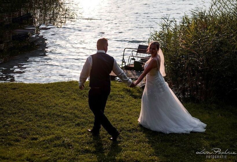 Strandhotel Vier Jahreszeiten Buckow