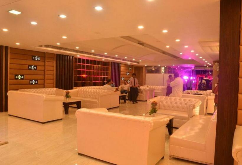 Отель 5 Seas And Banquet