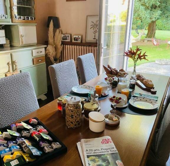 Bed and Breakfast Les Hirondelles De La Villa Des Roses