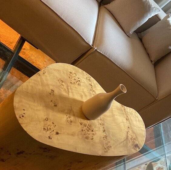 تختخواب و صبحانه Noa S Boutique