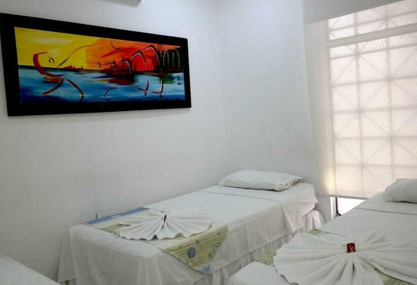 Comodas Habitaciones Hotel Bucaros