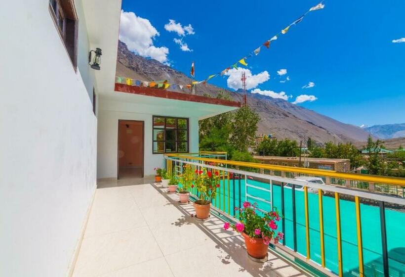 ホテル Norbu House Tabo