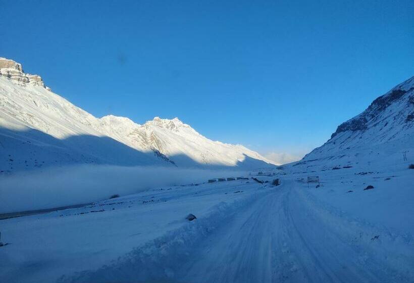 호텔 Norbu House Tabo