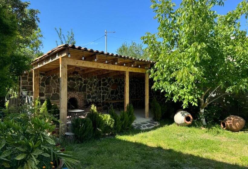 پانسیون My Home In Tsinandali