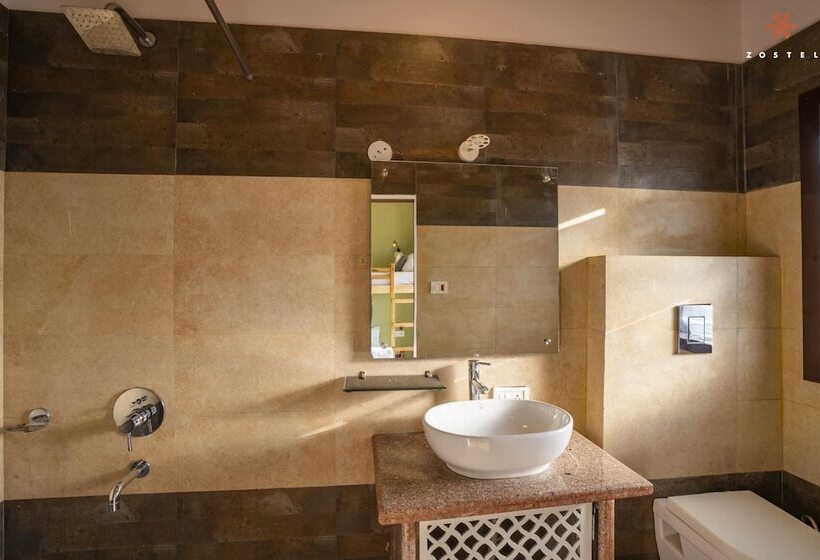 Общежитие Zostel Banikhet