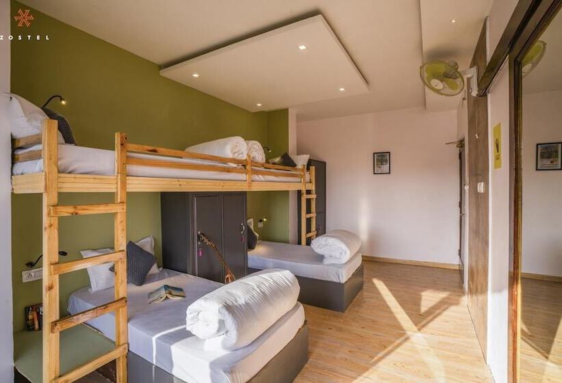 Общежитие Zostel Banikhet