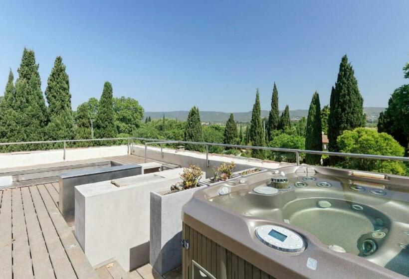 Bed and Breakfast Bastide De Gueissard