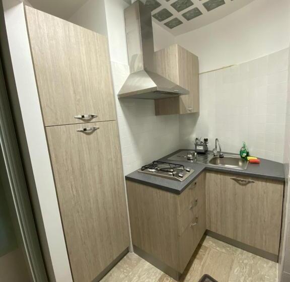 ベッドアンドブレックファースト Sally’s