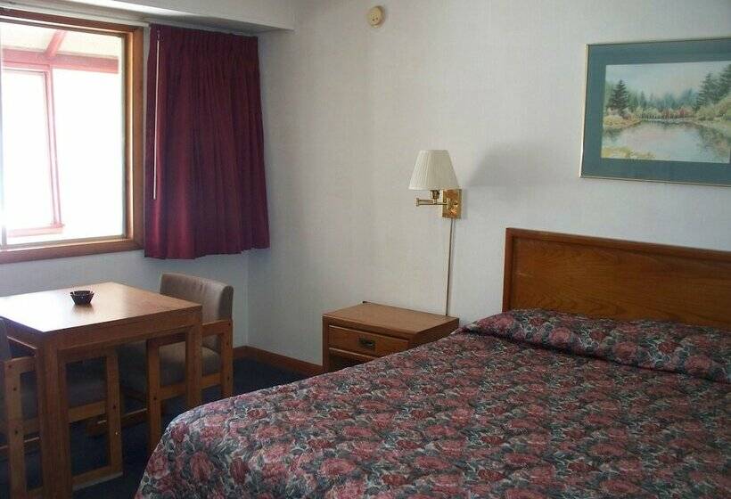 فندق The Alpine Lodge