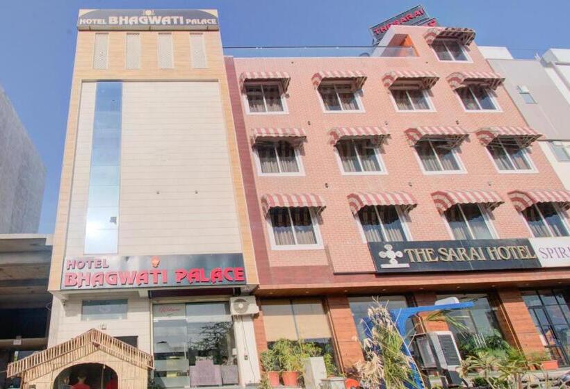 ホテル Bhagwati Palace