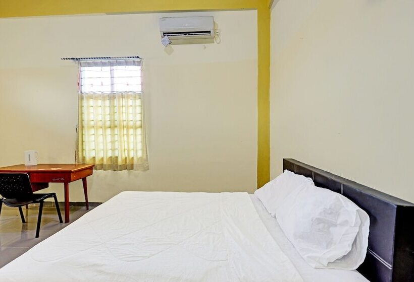 ホテル Collection O 91499 John Lebron House