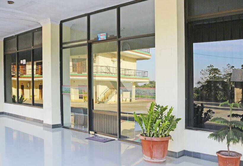 Collection O 91517 Hotel Gajah Mada Soe