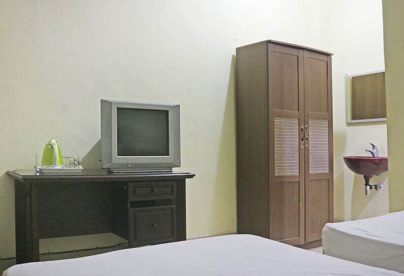 Collection O 91517 Hotel Gajah Mada Soe