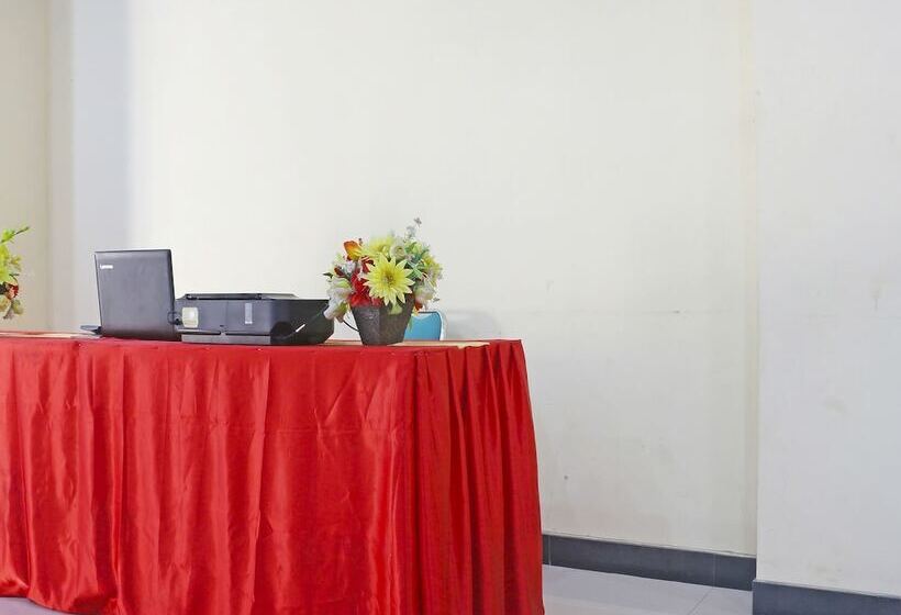 Collection O 91517 Hotel Gajah Mada Soe