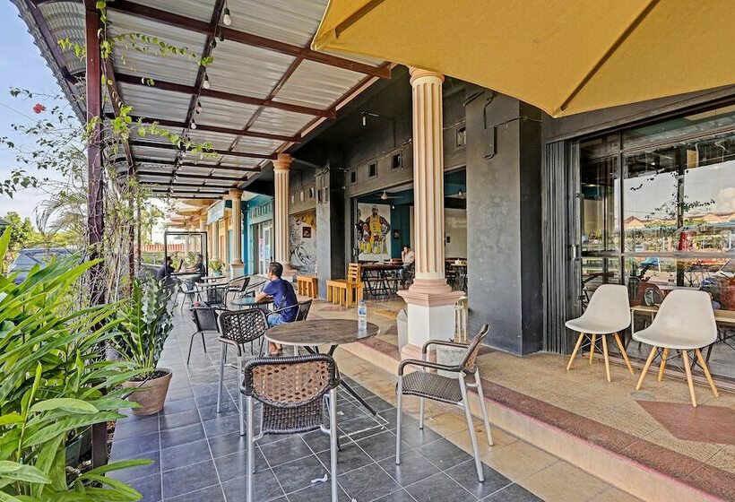 ホテル Collection O 91499 John Lebron House