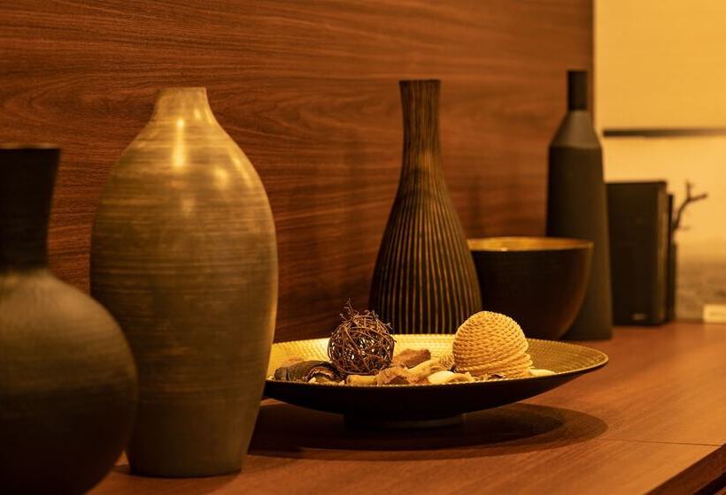 Hotel a Capsule First Cabin Haneda Terminal 1