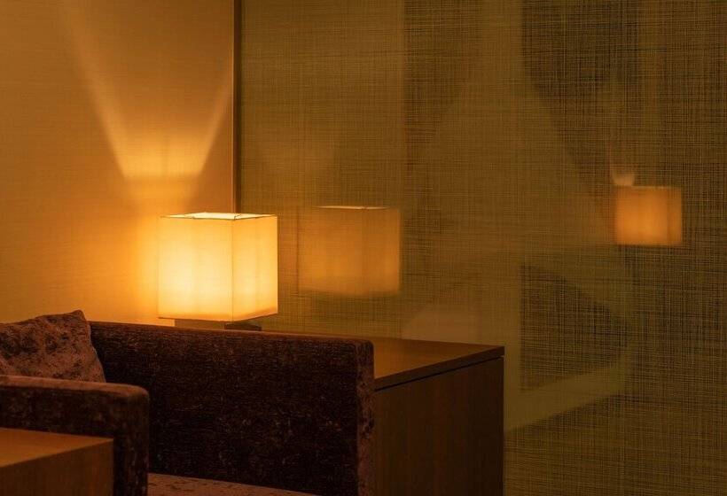 Hotel a Capsule First Cabin Haneda Terminal 1