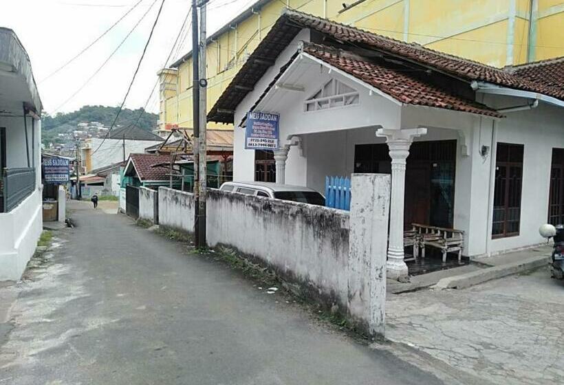 בית מלון כפרי Express O 91436 Mess Sadam