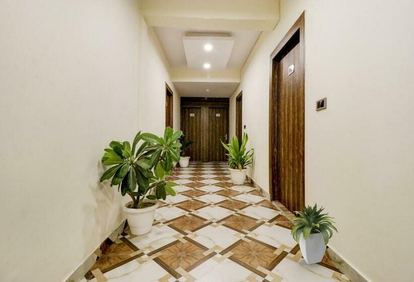 בית מלון כפרי O Times Square