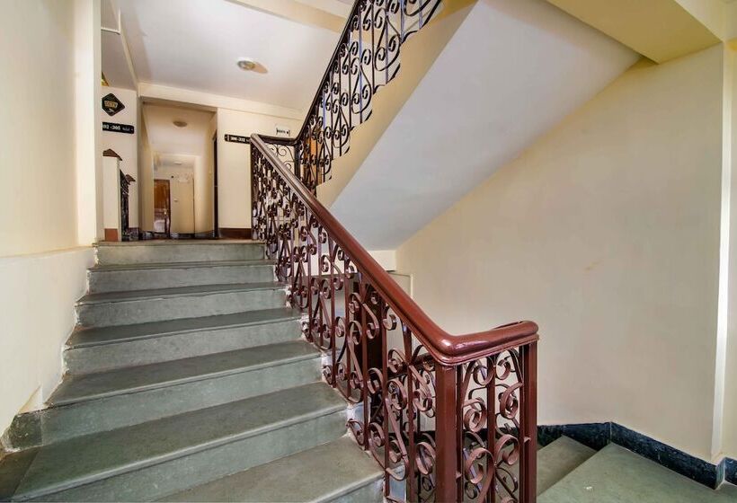 هتل Muscatel Bhumsang   200 Mts From Mall Road