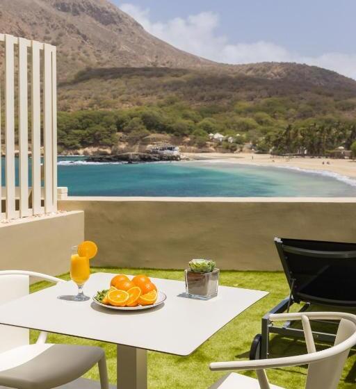 Отель Oasis Tarrafal Alfandega Suites