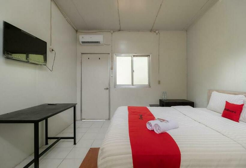 酒店 Reddoorz @ Taman Green Legon