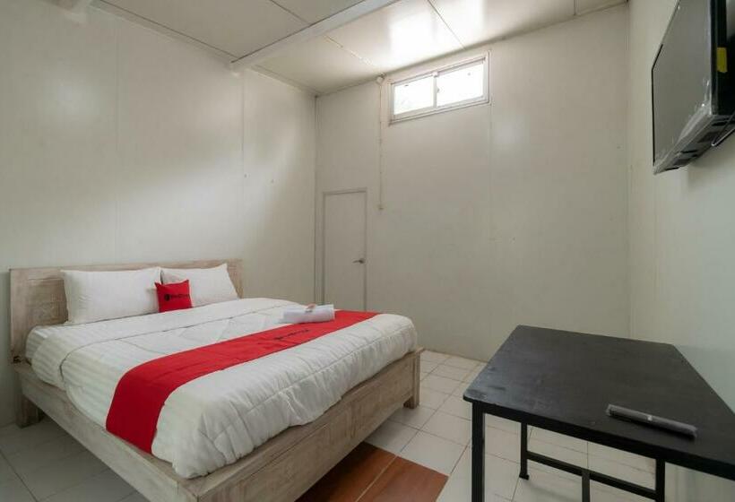 酒店 Reddoorz @ Taman Green Legon