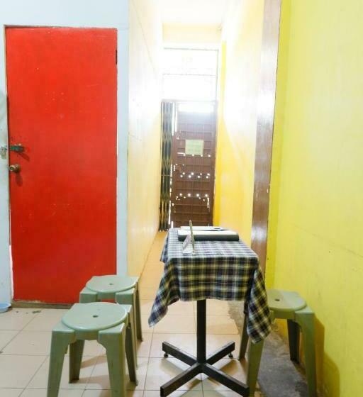 酒店 Spot On 91512 Siantan Anambas Syariah