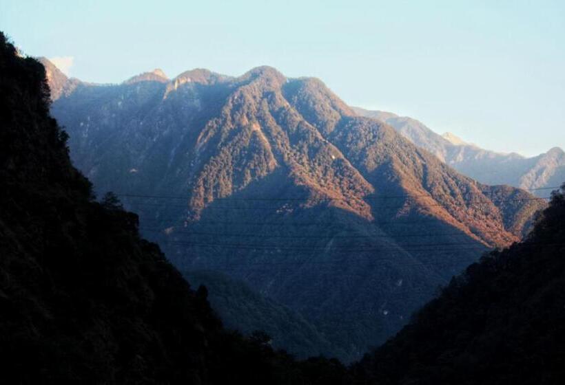 호텔 Wonder Hill Inn