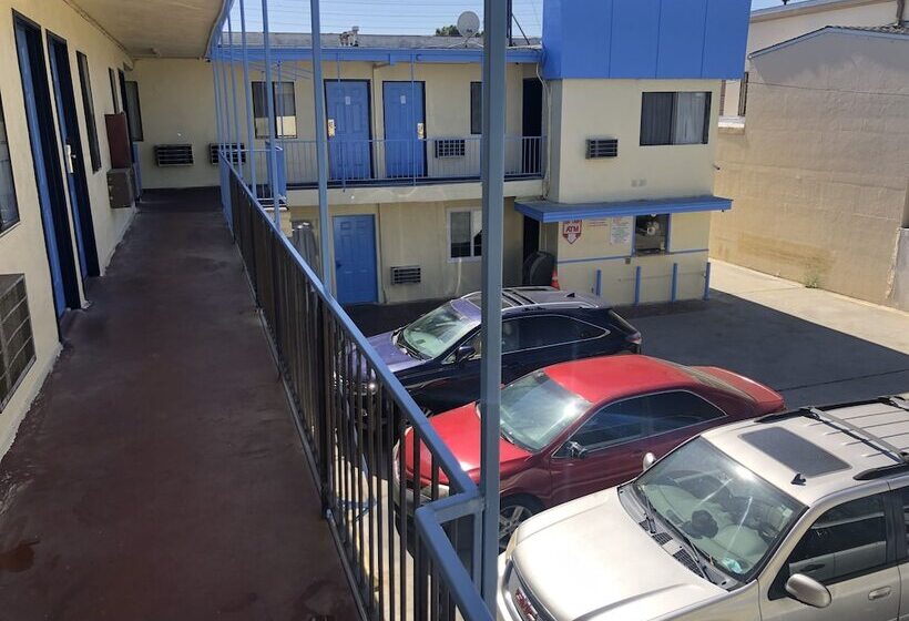 Kings Castle Motel