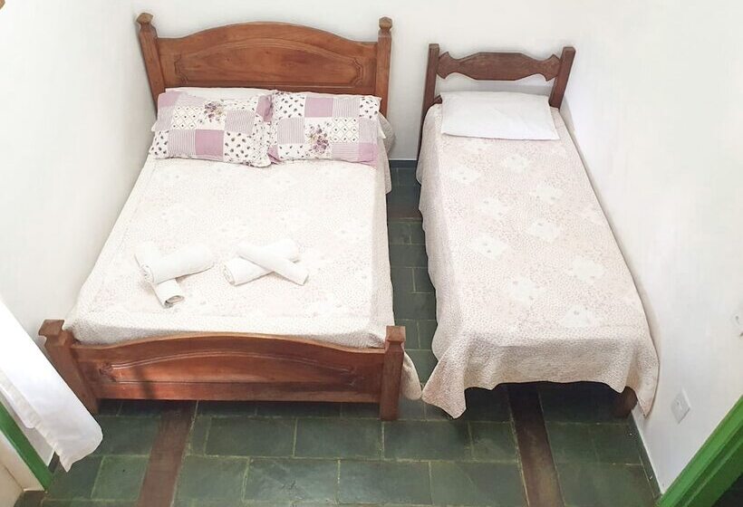 펜션 Pouso Das Folhas