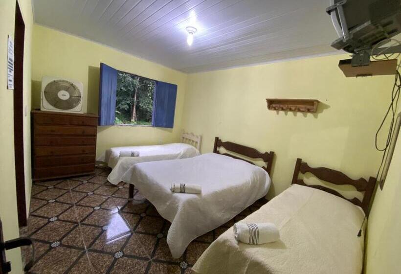 펜션 Pouso Das Folhas