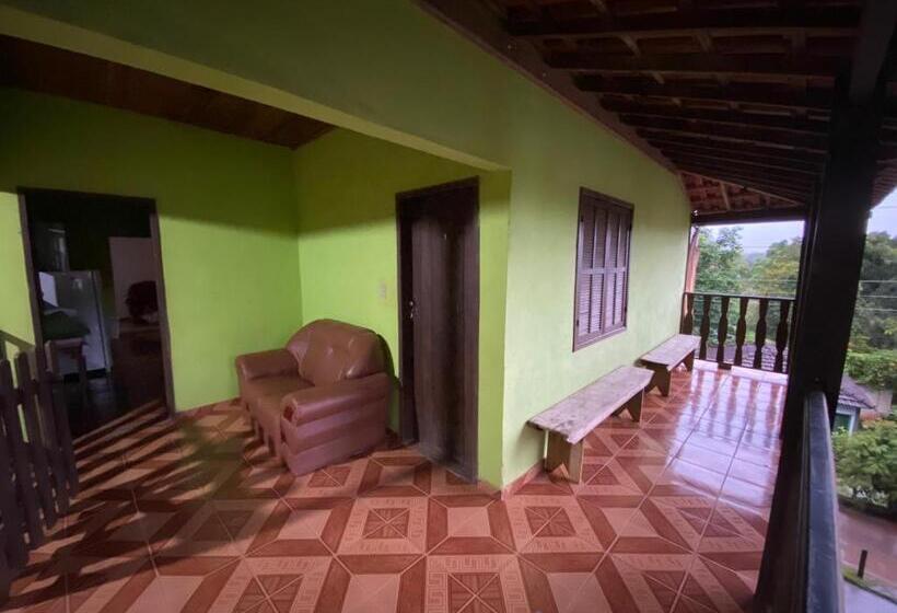 펜션 Pouso Das Folhas