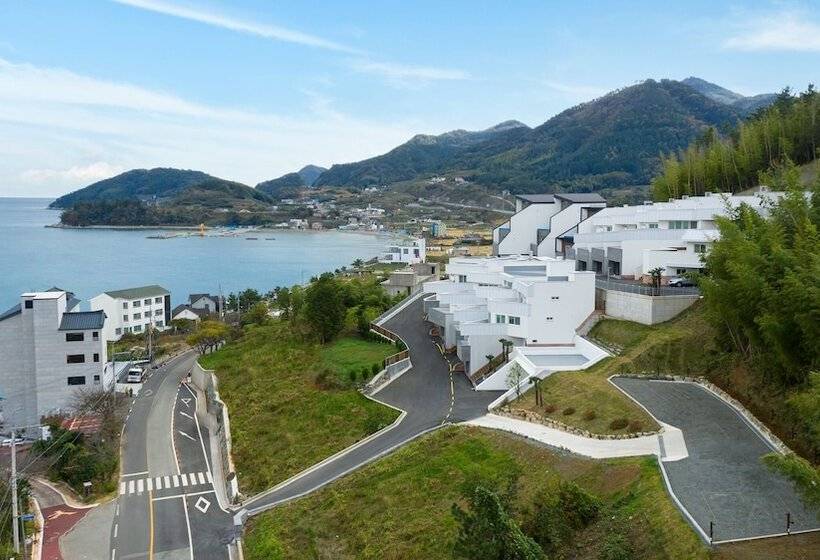 Курорт Oceanterra