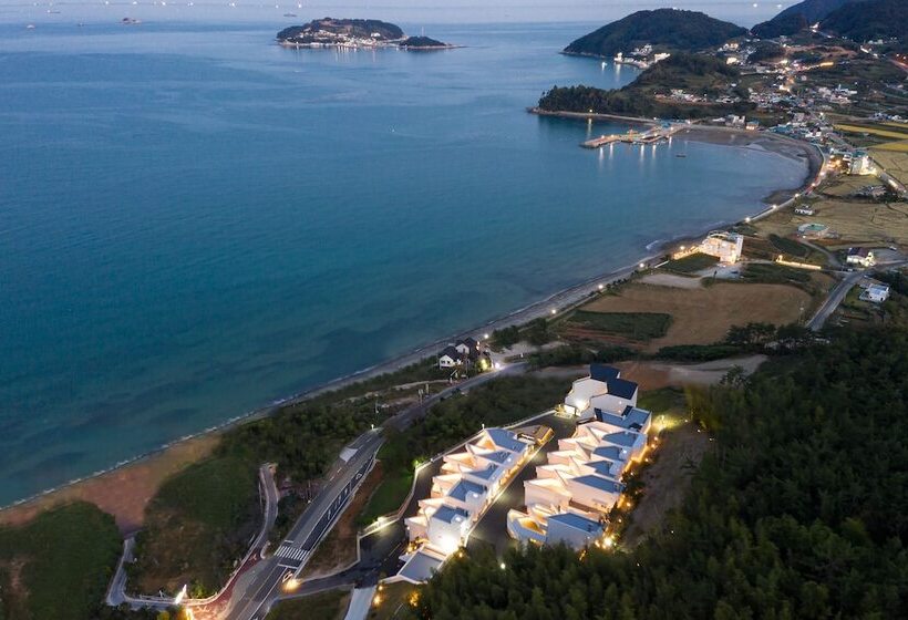 Курорт Oceanterra