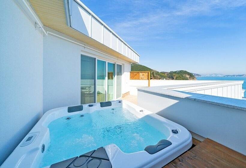 Курорт Oceanterra