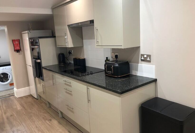 The Basement Flat Bath