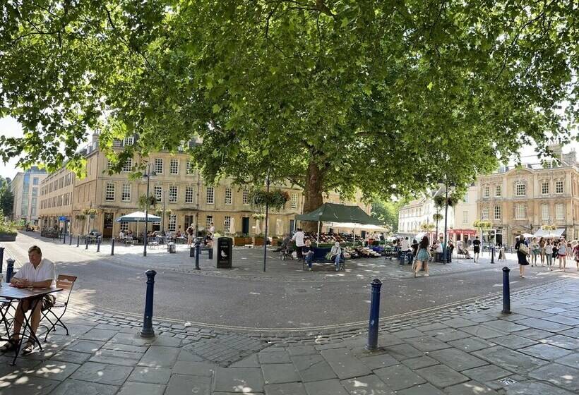 The Basement Flat Bath