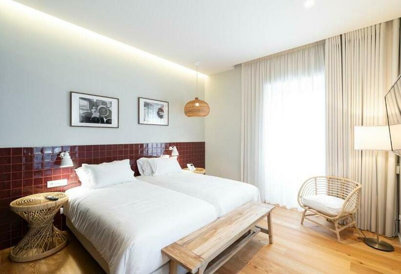 Quinta De São Luiz The Vine House