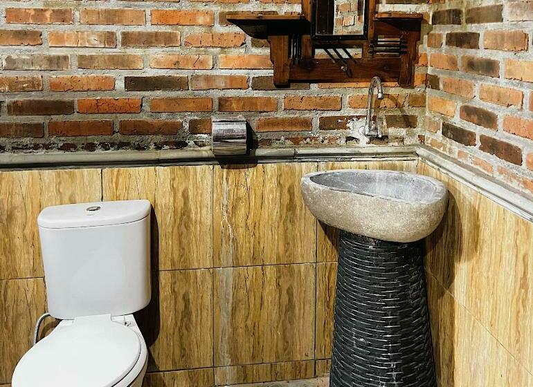 旅馆 Griyo Jawi Cabins & Pool