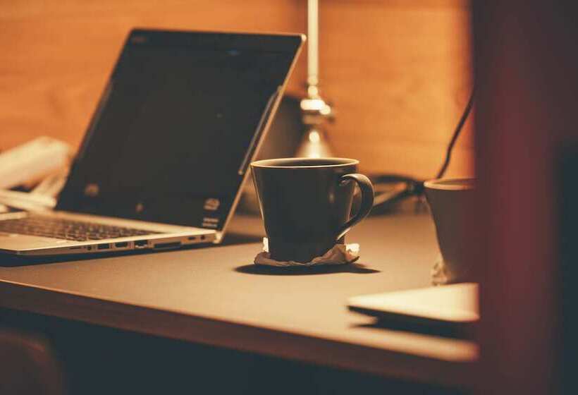 هاستل The Circle Apartment