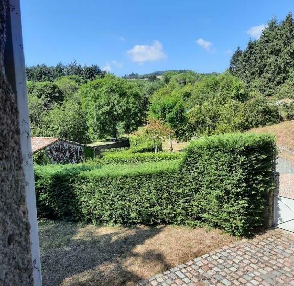 住宿加早餐  Chambres D Hôtes Le Moulin Juste Ambierle   Loire