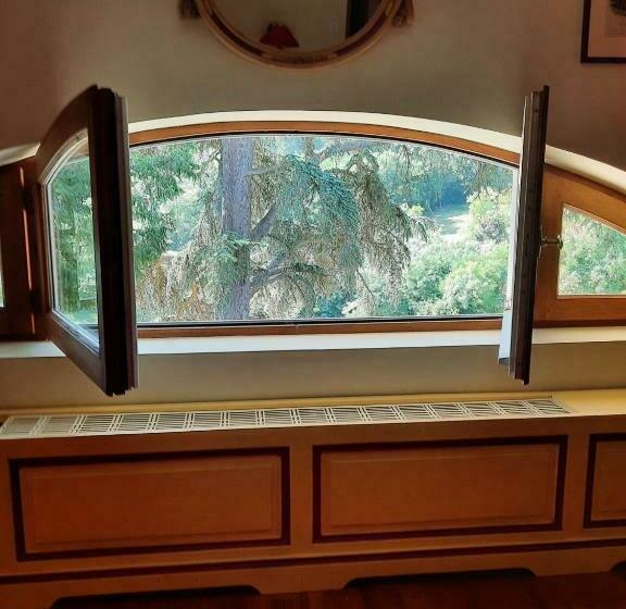 住宿加早餐  Chambres D Hôtes Le Moulin Juste Ambierle   Loire