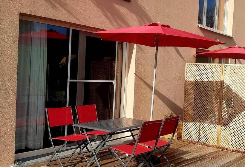 مبيت وإفطار Les Chambres De La Fontaine De Brul