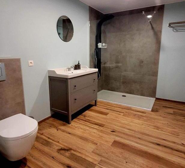 مبيت وإفطار Les Chambres De La Fontaine De Brul