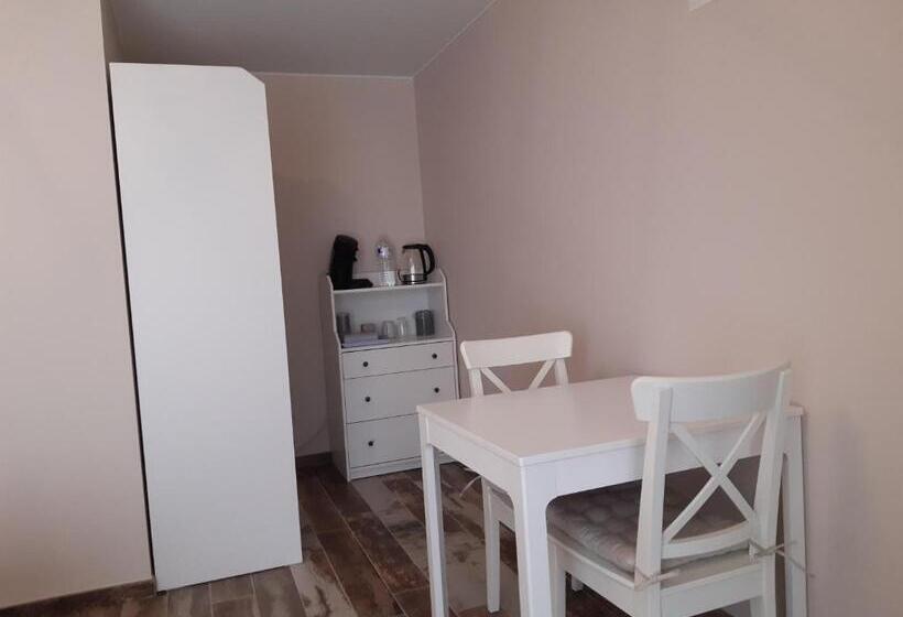 مبيت وإفطار Les Chambres De La Fontaine De Brul