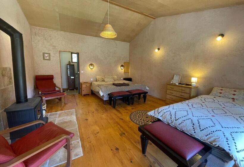 민박 Source Nature