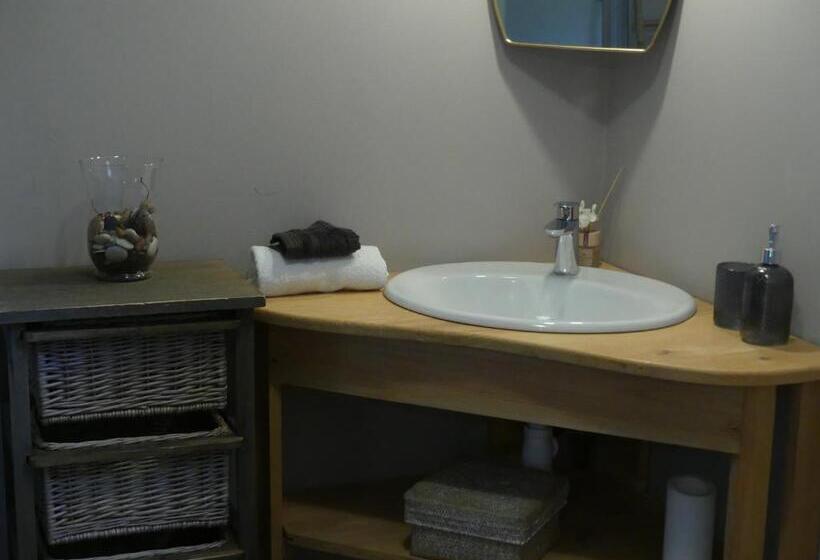 민박 Source Nature