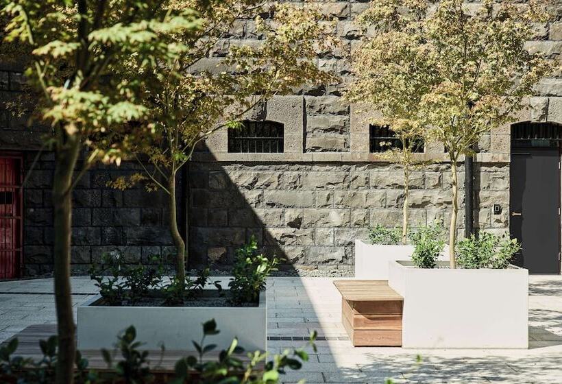 Adina Apartment Hotel Melbourne, Pentridge